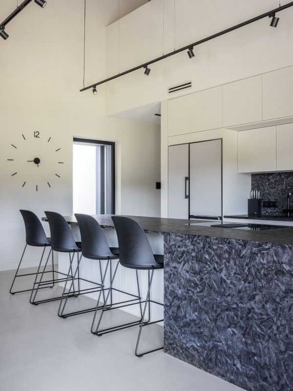 CityOffice_Apmekletaju_Kresli_Haali